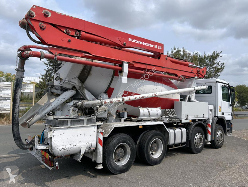 Camion Mercedes 3341
