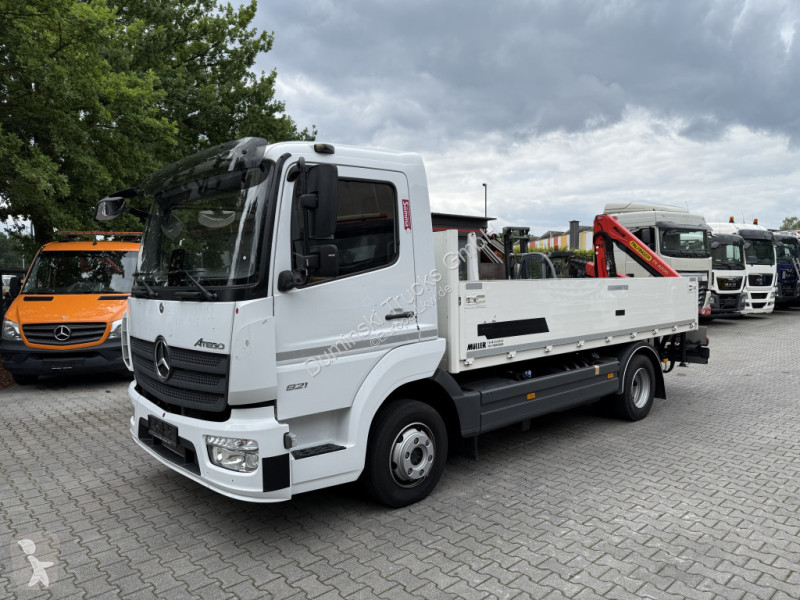 Kamion Mercedes 821 Kran Palfinger PK4200