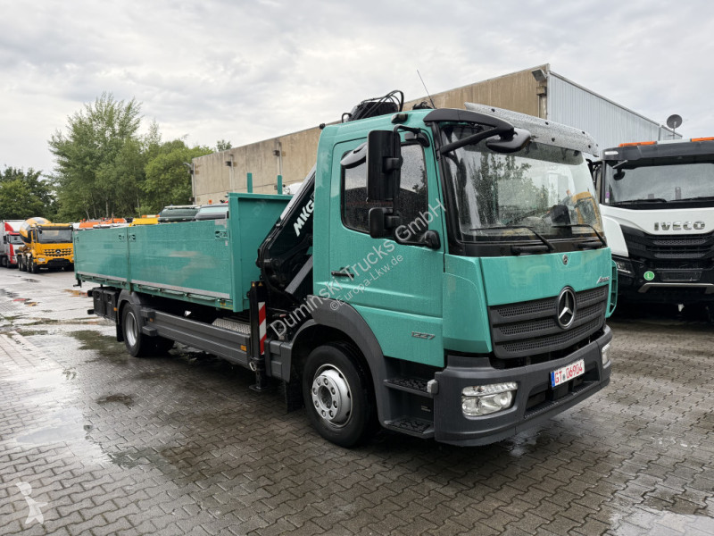 Kamion Mercedes 1227 Kran MKG 96
