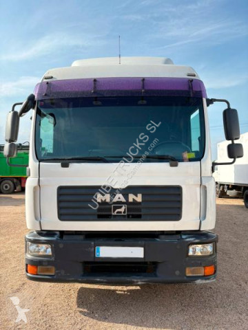 Camion fourgon déménagement MAN