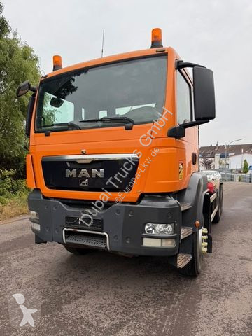Camion MAN 33.320 6X4 HINTEN LUFT