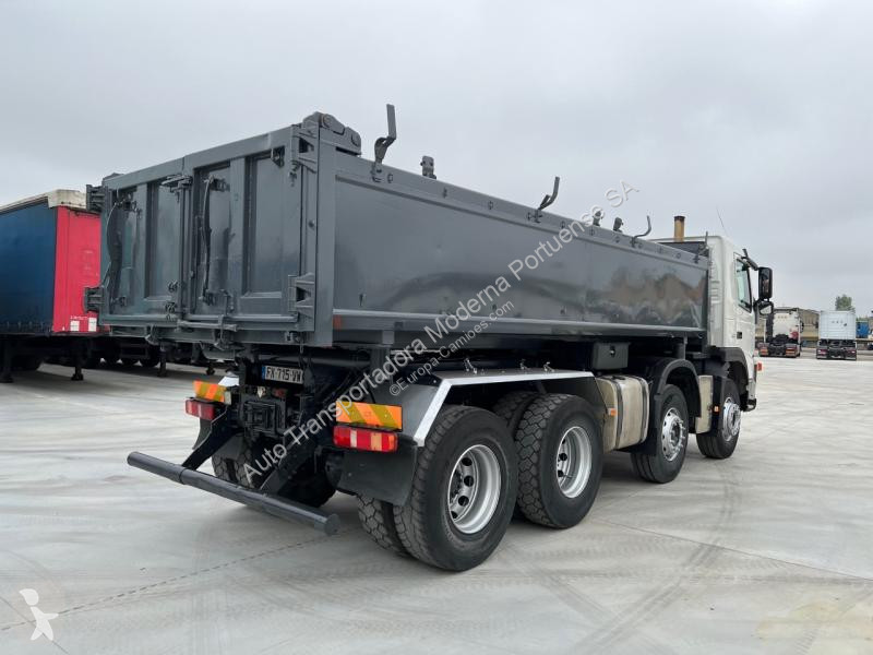 Kamion Volvo 400