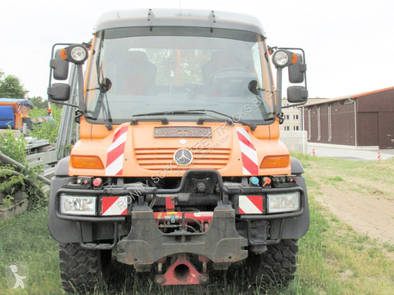 Camion Unimog U500 4x4 U500 4x4 405/40 mit...