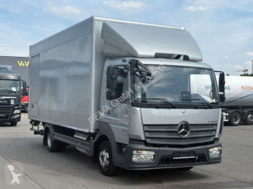 Camion fourgon Mercedes