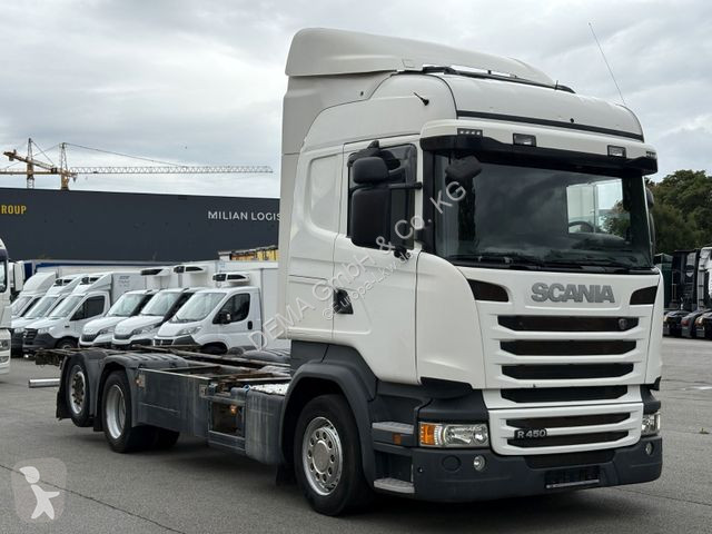 Kamion Scania...