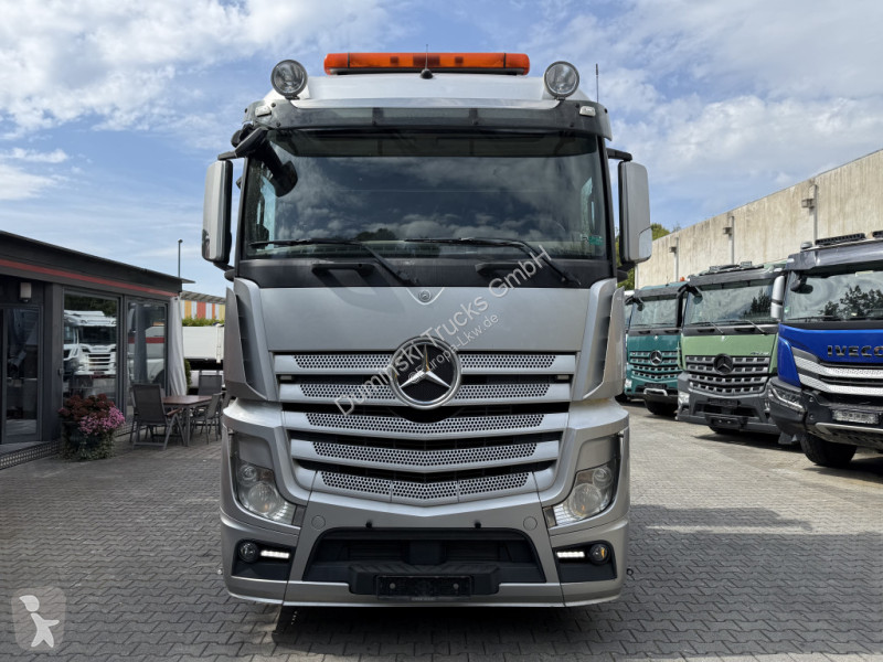 Tracteur Mercedes 1842LS Kran HMF 2020 bis 18...