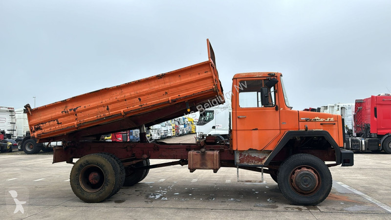 Camion Iveco 160 - 15 (GRAND PONT / LAMES / 4X4)