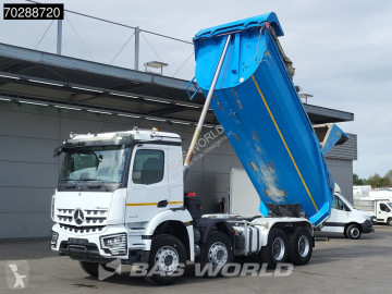 Camion benne Mercedes