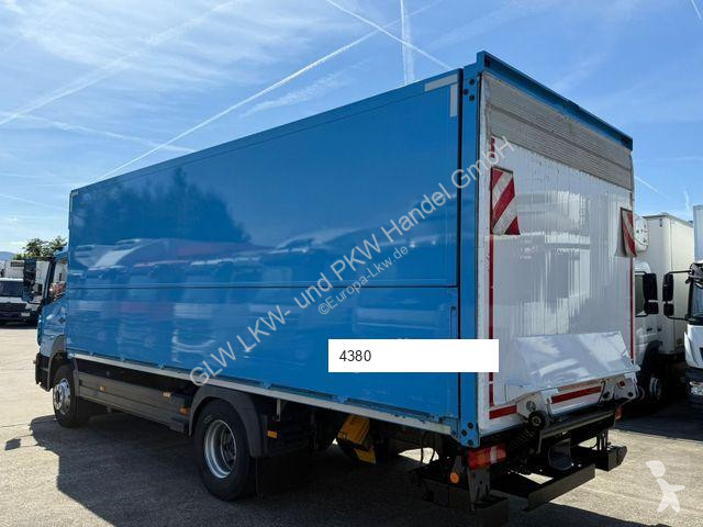 Kamion Mercedes ATEGO 1530 L Getränkekoffer...
