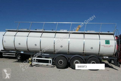 Camion citerne alimentaire Menci