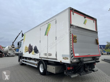 Camion fourgon Mercedes