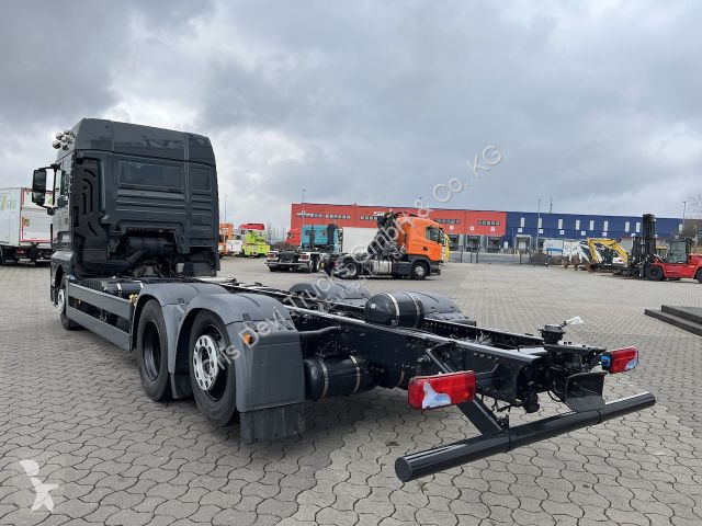 Camion MAN 26.500 6x2 Fahrgestell /...