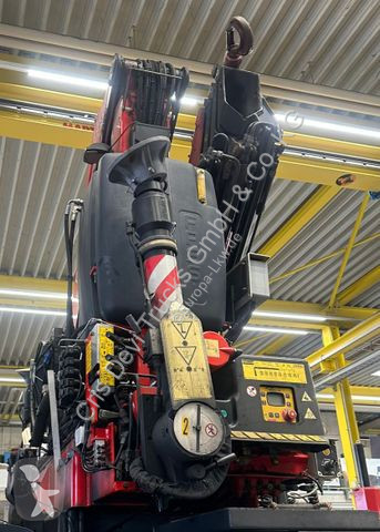 Grue auxiliaire Palfinger