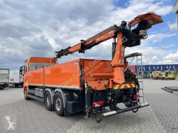 Camion grue MAN