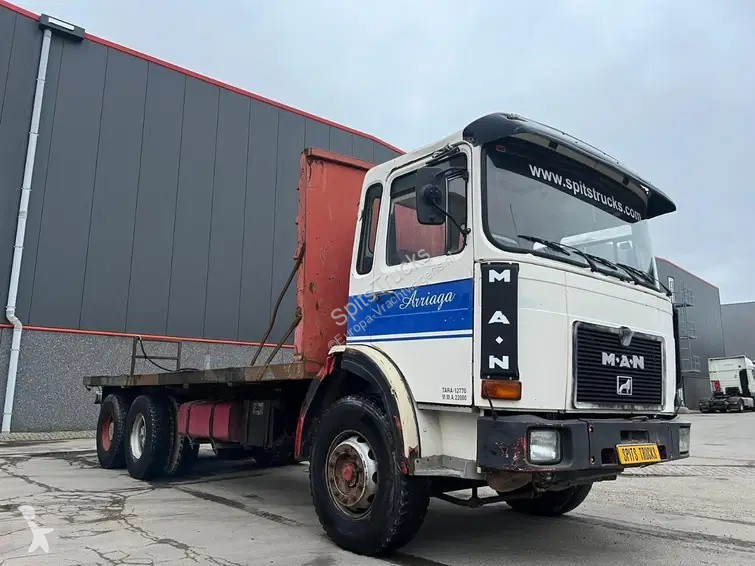Kamion MAN F8 Manual + Full Steel 6x4