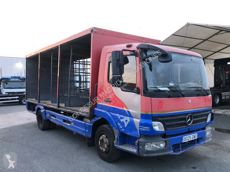 Kamion Mercedes  1218