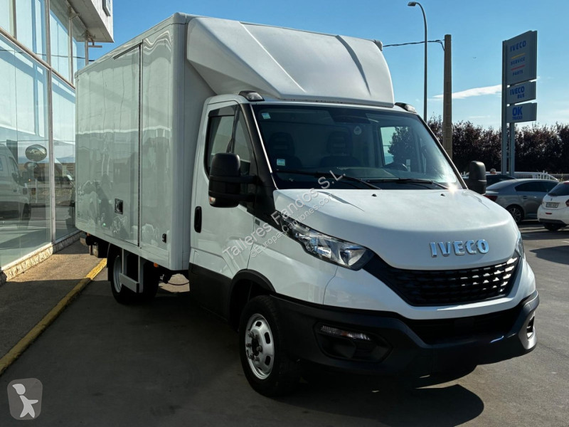 Furgoneta Iveco 35C14 20m3