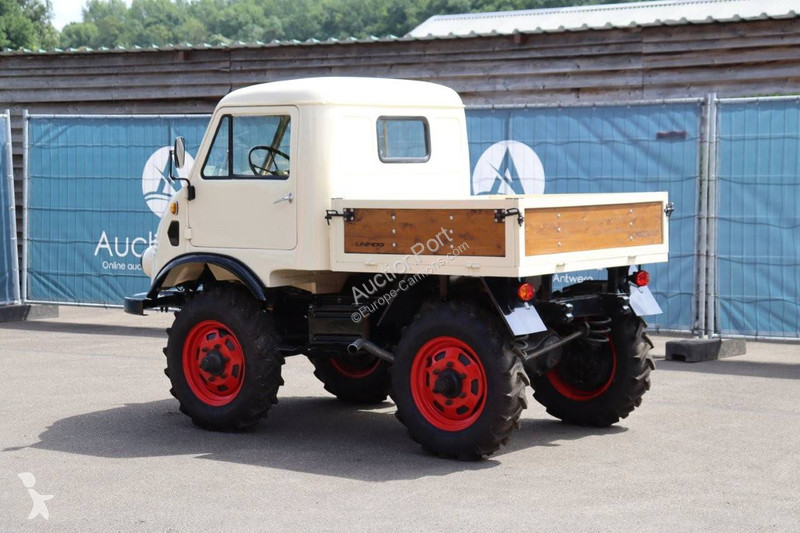 Camion Mercedes 401.104