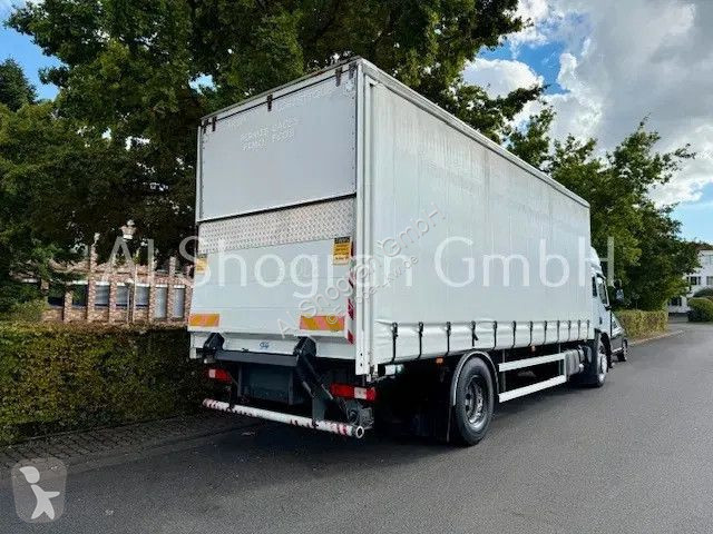 Camion Renault 280...