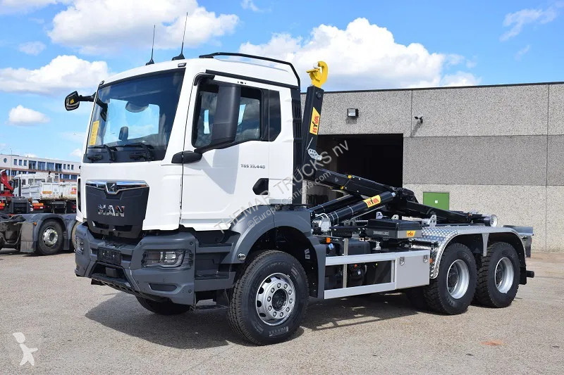 Kamion MAN 33.440