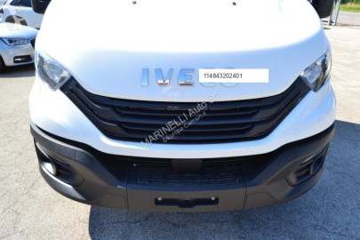 Caja abierta Iveco nueva