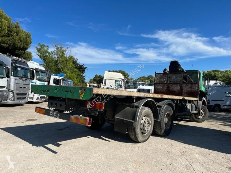 Camion Mercedes AXOR PLATEAU GRUE