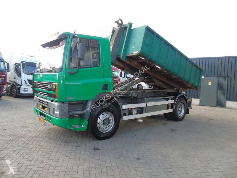 Camion DAF 85330 + EURO 2 + MANUAL + SPRING + 6...