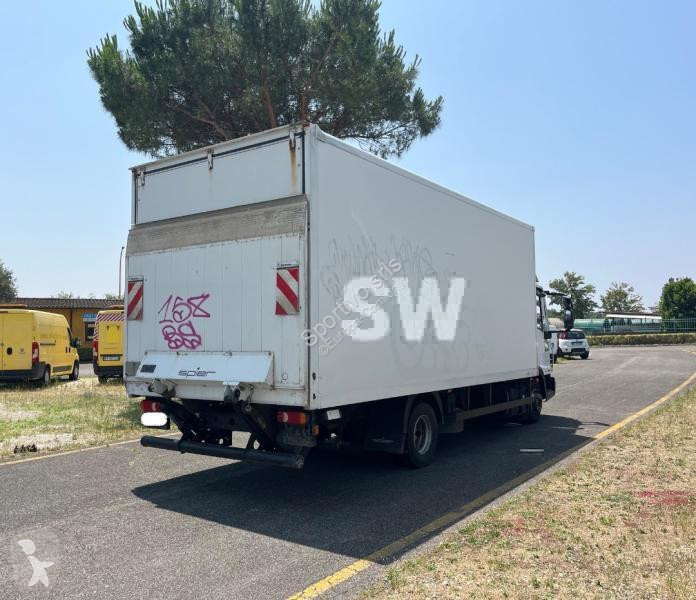Camion Iveco 75 E 21