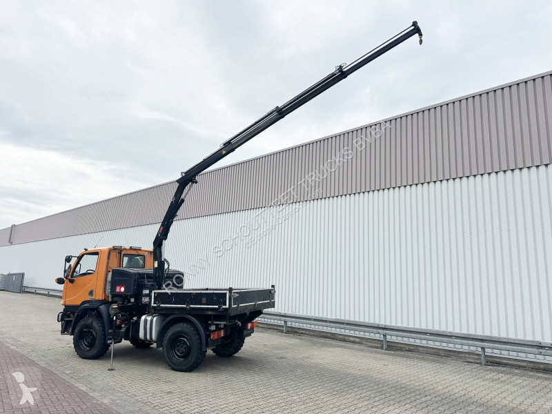 شاحنة Unimog U 20 4x4 U 20 4x4, Zapfwelle, Kran...