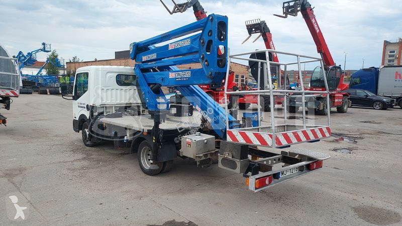 Furgoneta Nissan PNT220NLX on Nissan NT400