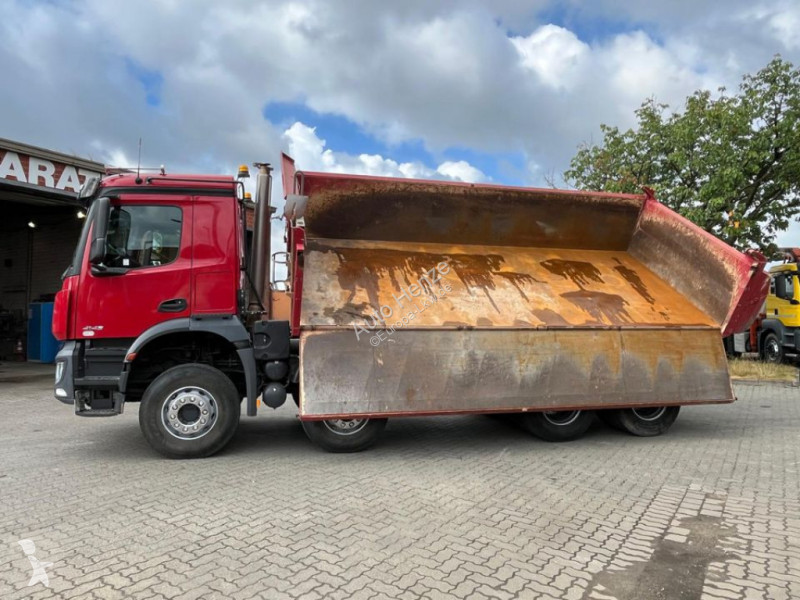 شاحنة Mercedes Arocs 4143 8x4 4-Achs Kipper...