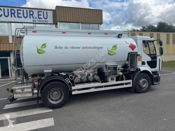 شاحنة صهريج محروقات Renault