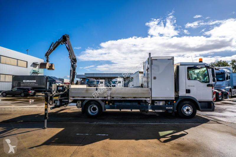 شاحنة MAN 12.190 BL + HIAB 055 D-1 HIDUO