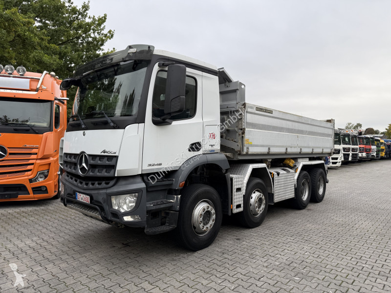 شاحنة Mercedes 3246K 8X4 Meiller