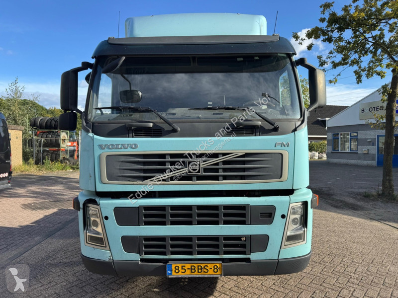 شاحنة Volvo EURO 5 EEV 6X2
