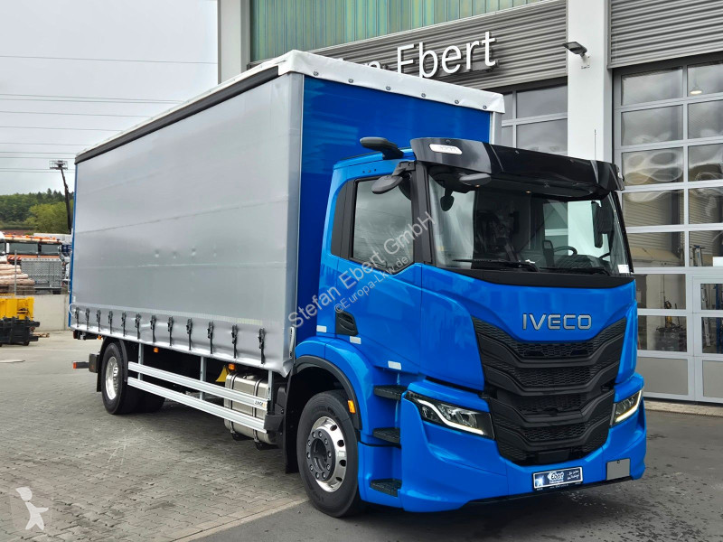 شاحنة Iveco S-Way AD190S40/P Curtainsider...