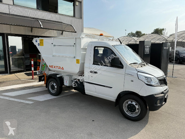 Véhicule utilitaire Piaggio Porter NP6 con...