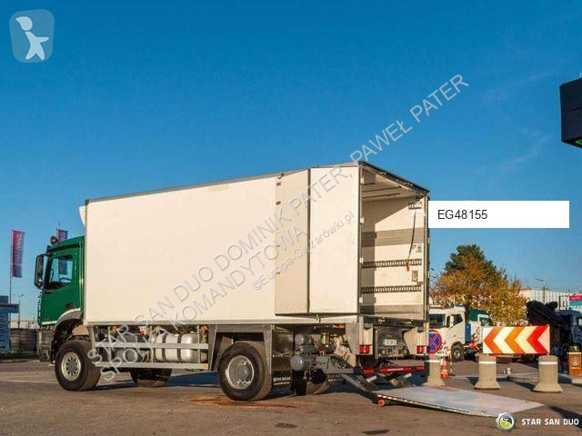 شاحنة Mercedes AROCS 1830 4x4 refrigerated camper