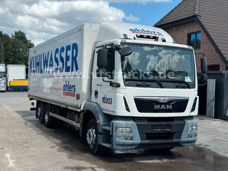 شاحنة MAN 22.250 Getränkewagen mit Ladebordwand...