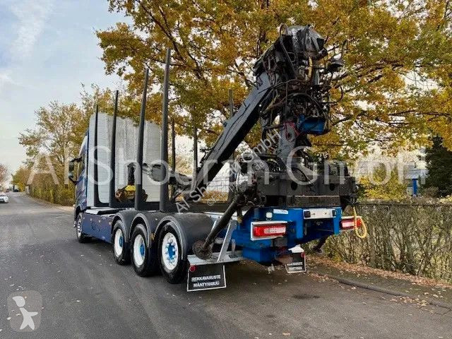 شاحنة Volvo 16750 8x2 / Loglift BF118S / Eu6