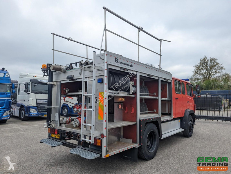 شاحنة Mercedes AF 4x4 Dubbelcab 6Cil - 9 Pers -...
