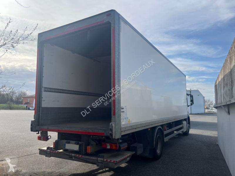 شاحنة Mercedes 1830 L