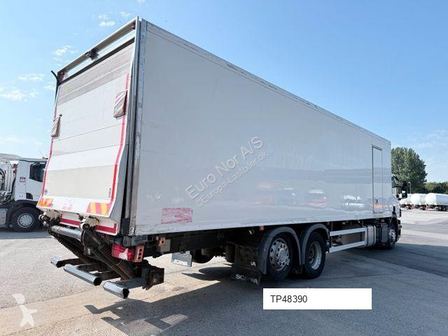 Camión Scania P320 6x2*4 Carrier Supra 1250 Mt...