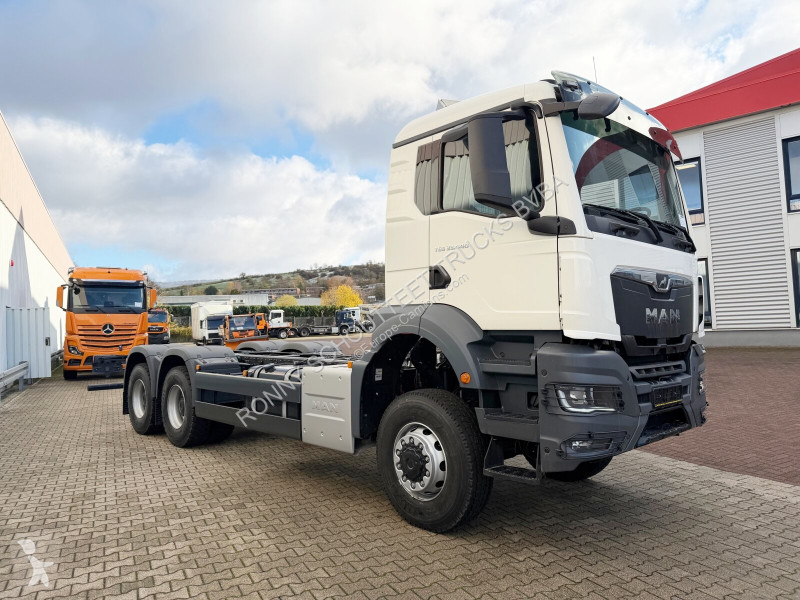 شاحنة MAN TGS 33.440 6x6 BB CH TGS 33.440 6x6...