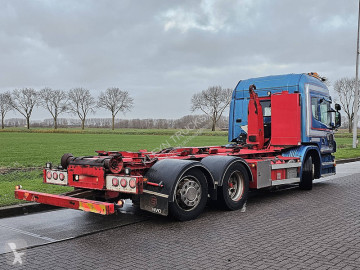 شاحنة ناقلة حاويات متعددة الأغراض Scania