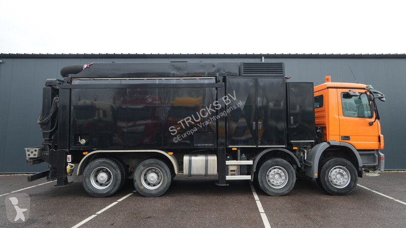 Camion Mercedes ACTROS 4144 8X4 RSP 10M3...