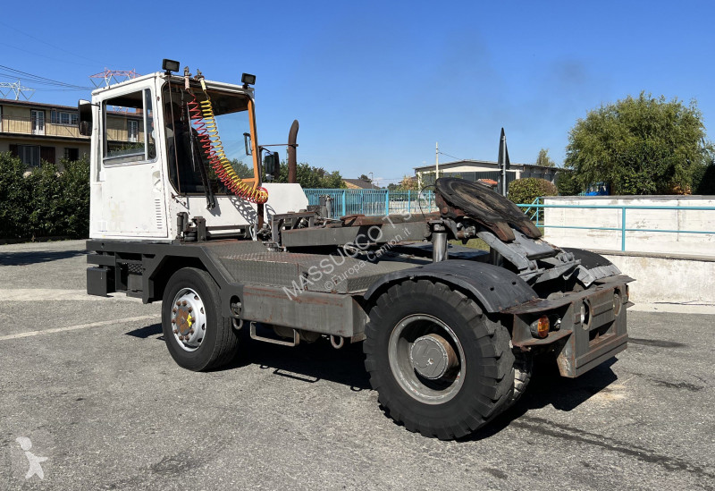 شاحنة Sisu TR150A/2600