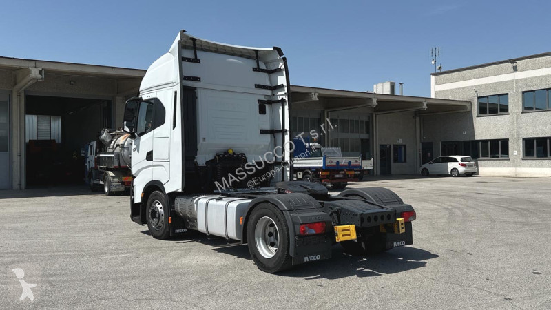 Camion Iveco 490 4x2