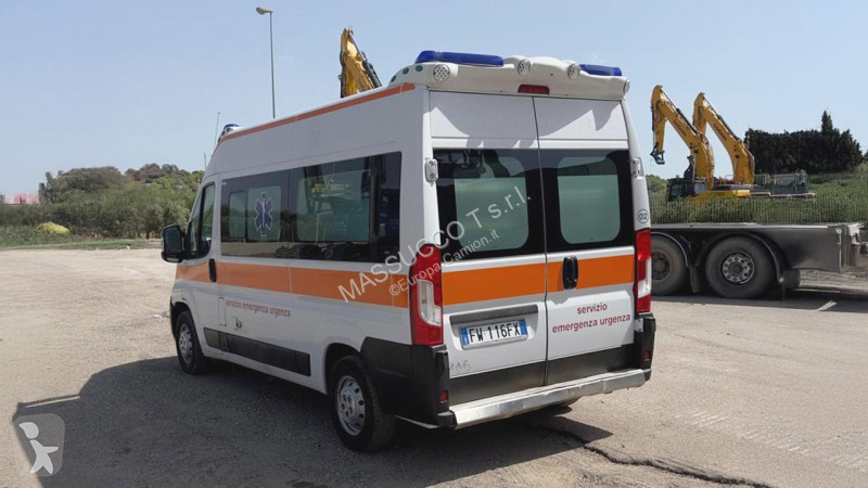شاحنة Fiat DUCATO AMBULANZA