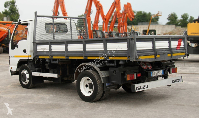 Грузовик Isuzu NQR175.75